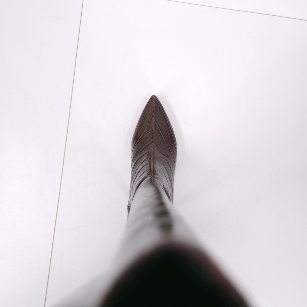 Guess Wayla Dark Brown Knee High Tall Pointed Toe Stiletto Boots Womens Size 8 M - Picture 2 of 15